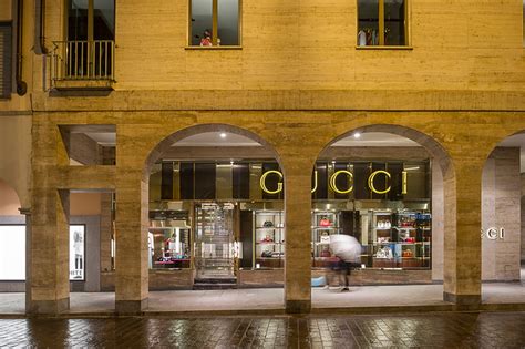 fabbrica gucci lugano|Gucci Lugano.